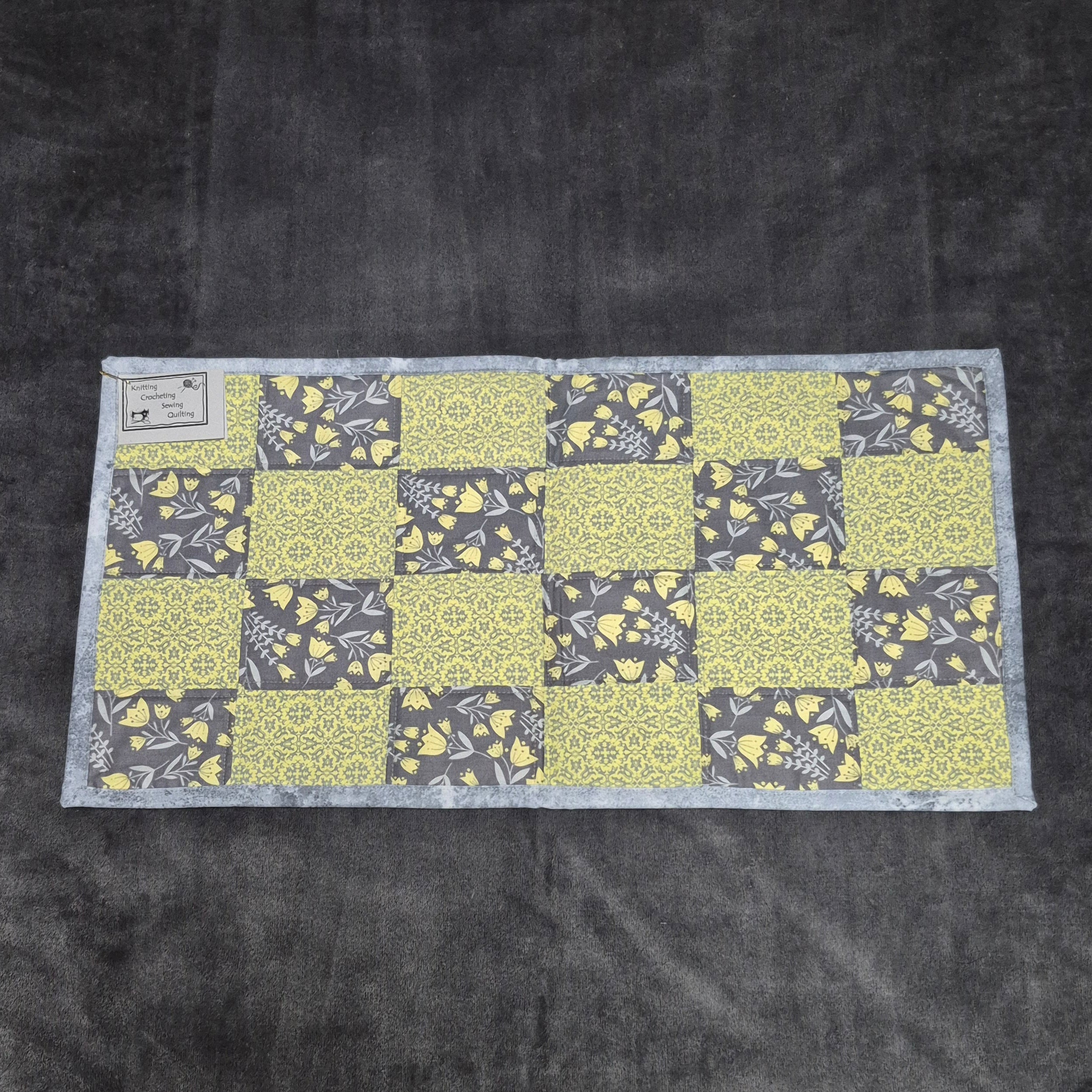 Table Runners & Toppers