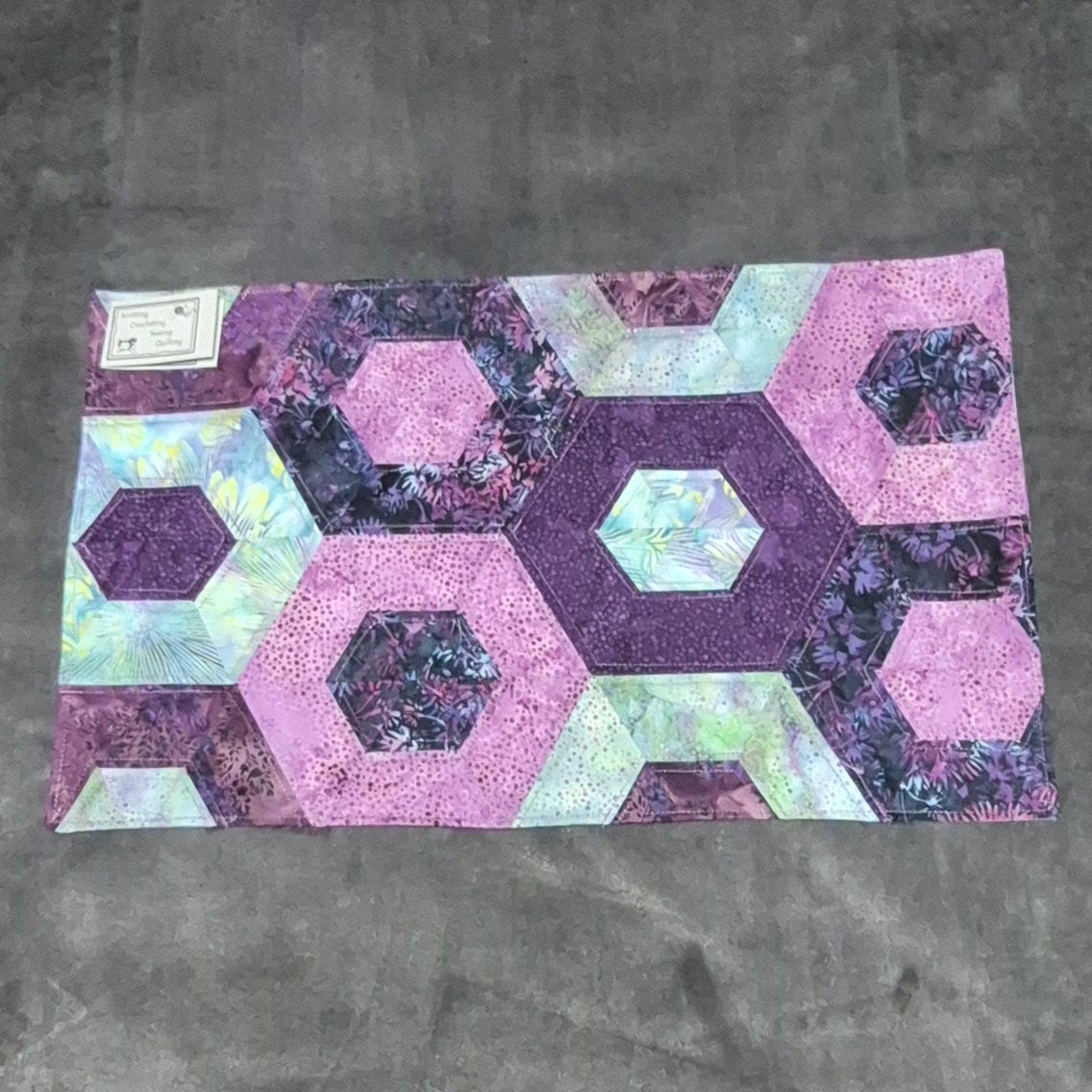 Table Runners & Toppers