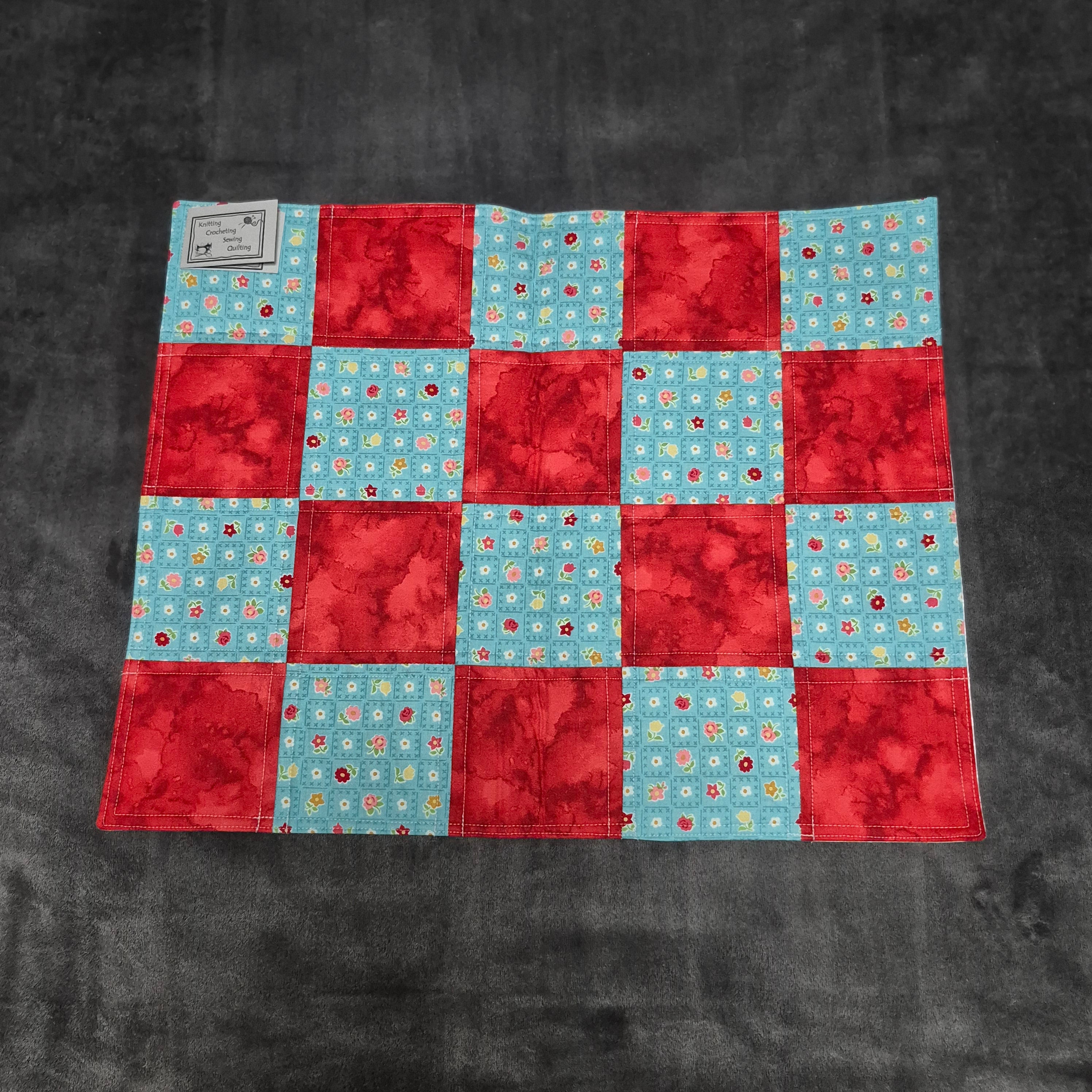 Table Runners & Toppers